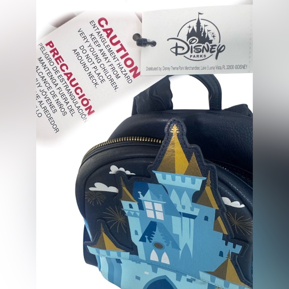 NWT Exclusive Rare Loungefly Disney Parks Cinderella Castle Mini Backpack - Picture 7 of 8